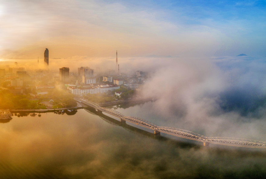 Sông Hương đoạn qua trung tâm TP Huế. Ảnh: Văn Đình Huy