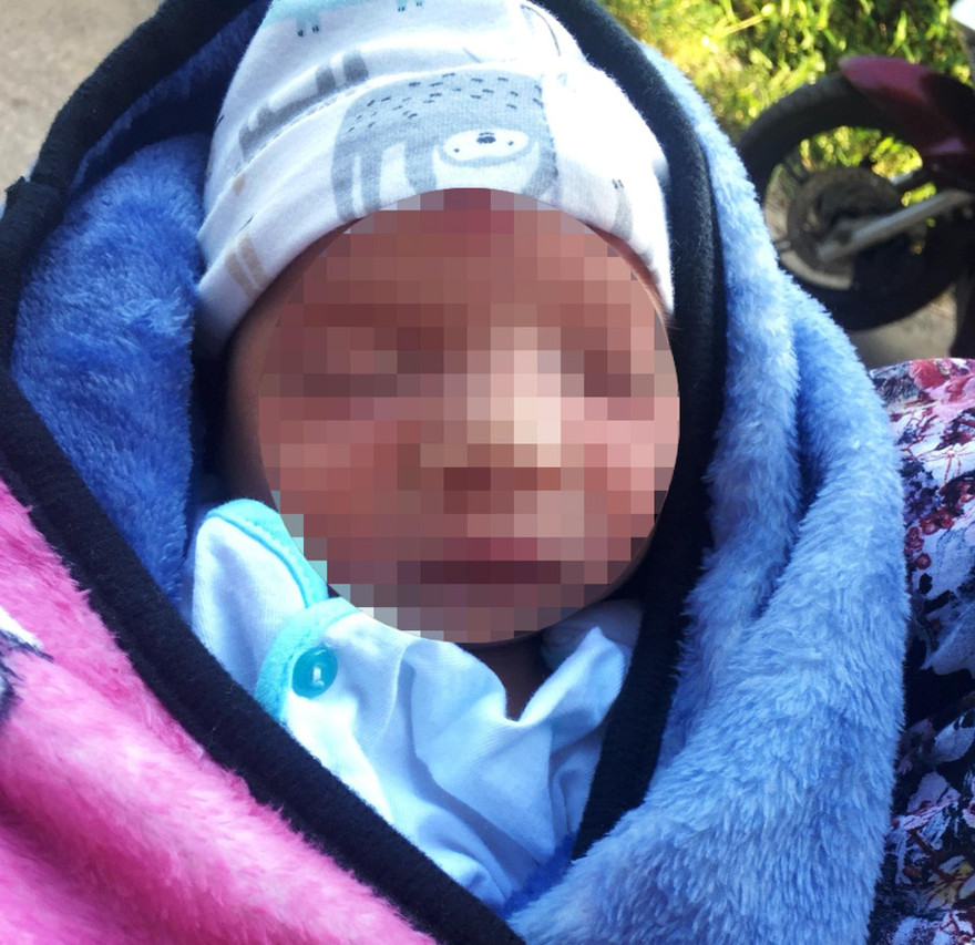 Bé sơ sinh bị bỏ rơi ở ngã ba đường đã được một gia đình nhận chăm sóc, nuôi dưỡng tạm thời