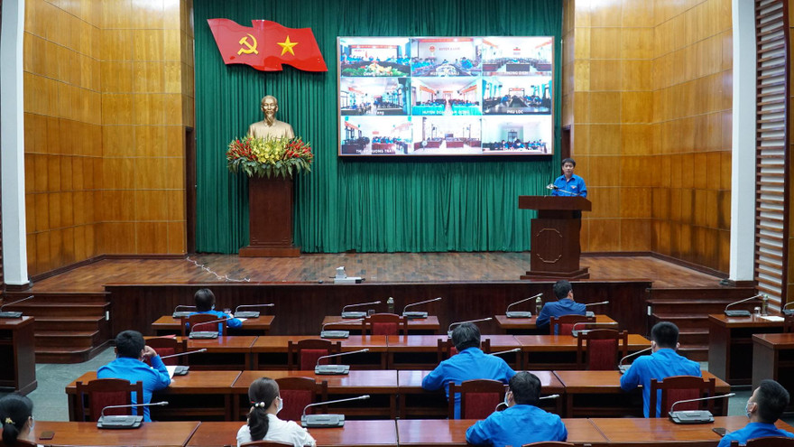 Quang cảnh hội nghị trực tuyến tại điểm cầu Tỉnh ủy TT-Huế