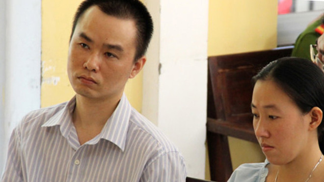 Mẫn và Phượng tại tòa