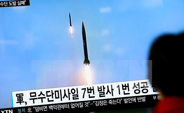 Vụ phóng tên lửa của Triều Tiên ngày 16/10/2016. (Nguồn: EPA/TTXVN)