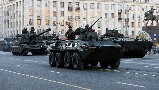 [VIDEO] Binh sĩ Nga hợp luyện trước Ngày Chiến thắng 9/5