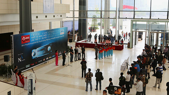 Toàn cảnh buổi khai mạc sáng nay tại trung tâm hội nghị Quốc gia