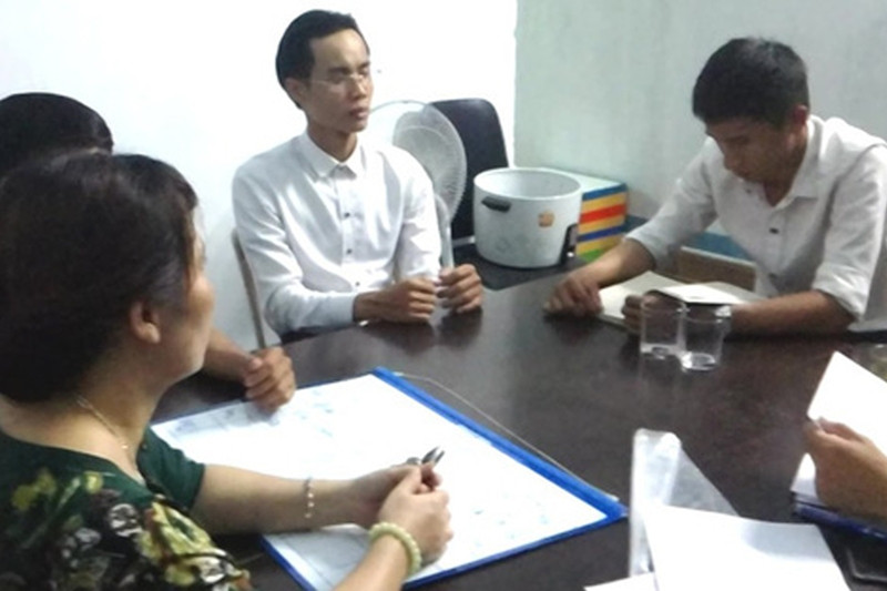 Công an làm việc với các đối tượng cầm đầu nhóm "Hội Thánh Đức Chúa Trời" ờ Đà Nẵng