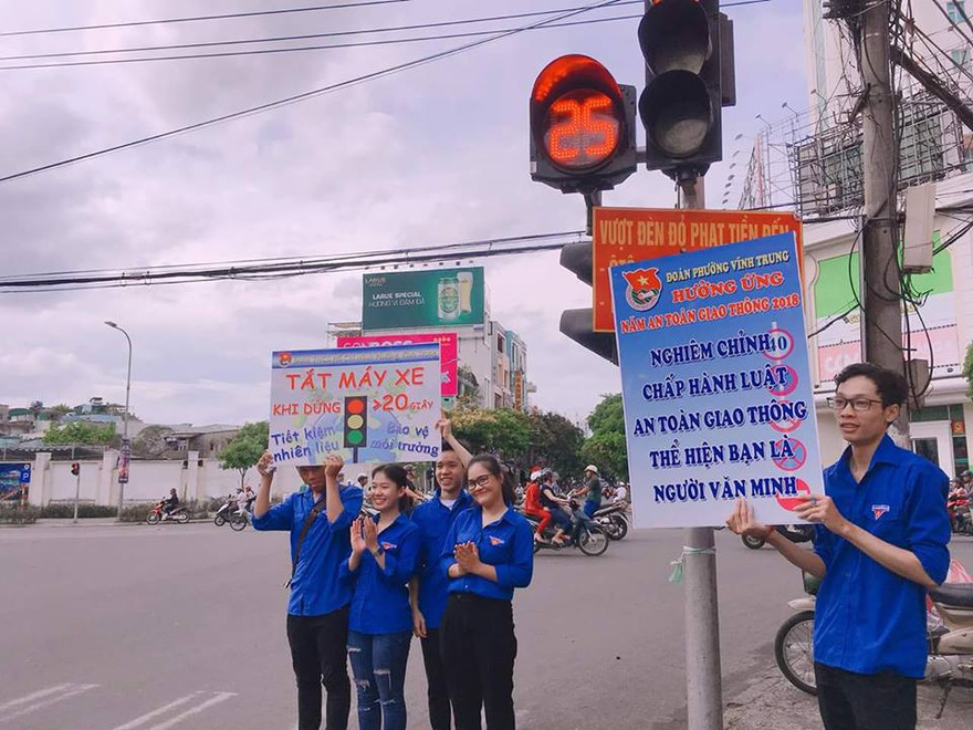 Thành Đoàn kêu gọi toàn thể đoàn viên thanh niên nâng cao ý thức, nghiêm chỉnh chấp hành quy định về ATGT, mỗi đoàn viên thanh niên phải là một tấm gương về văn hóa giao thông