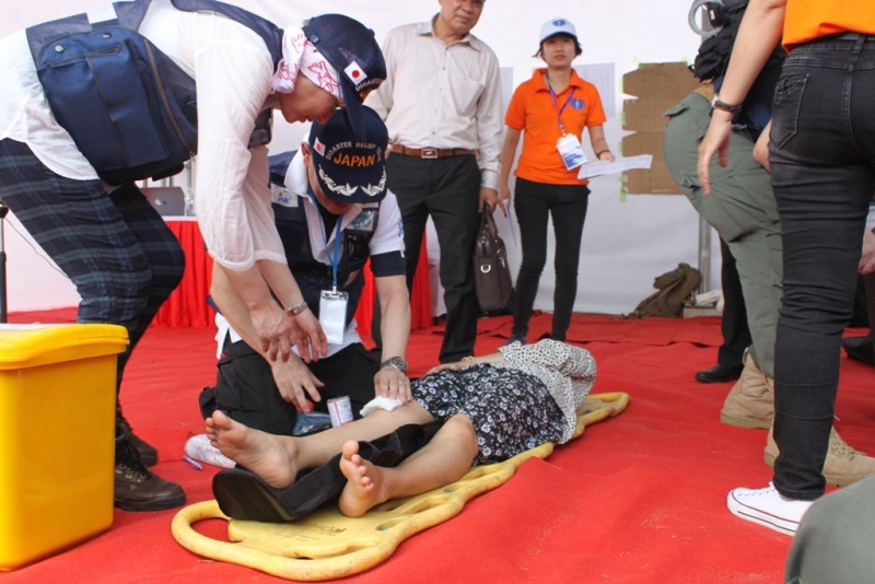 Cuộc diễn tập ứng phó về y tế lấy tình huống giả định là siêu bão đổ bộ miền Trung gây thiệt hại nặng nề