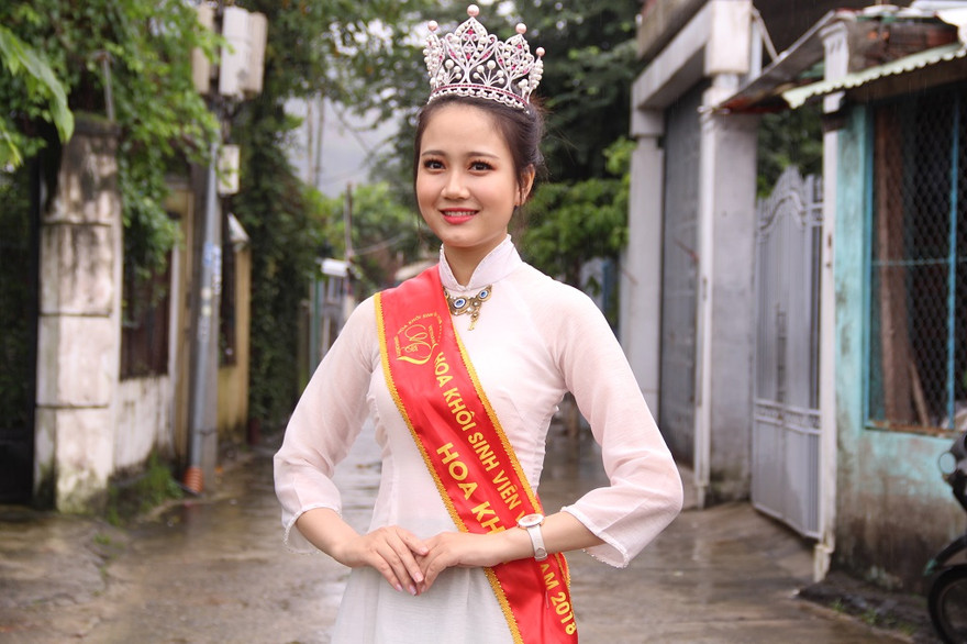 Tân Hoa khôi Sinh viên Việt Nam muốn trở thành luật sư giỏi. Ảnh: Giang Thanh