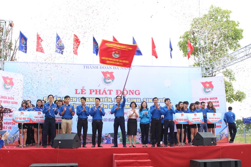 1200 ĐVTN tham gia Lễ xuất quân Chiến dịch tình nguyện hè 2018 của Thành đoàn Đà Nẵng. Ảnh: Giang Thanh