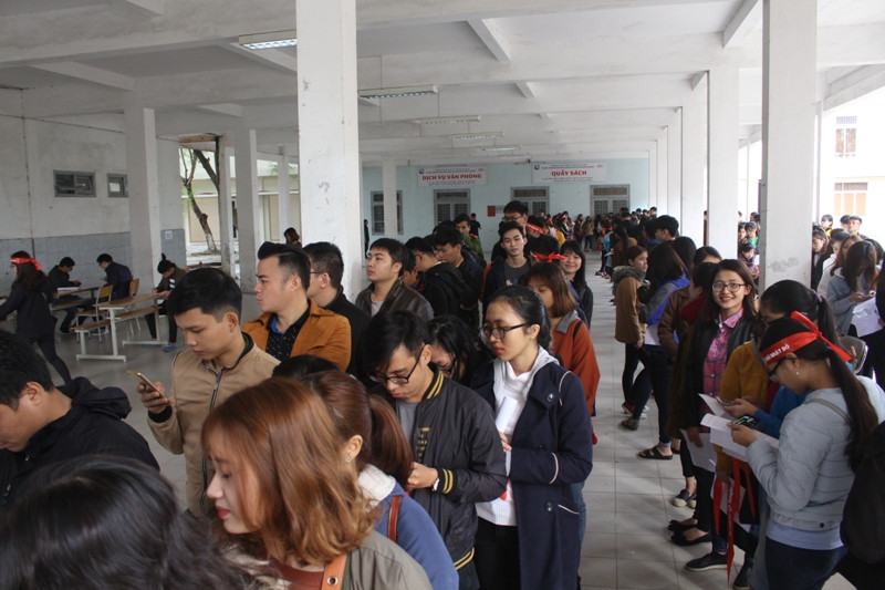 Ngày hội Chủ Nhật Đỏ thu về 689 đơn vị máu. Ảnh: Văn Tuấn