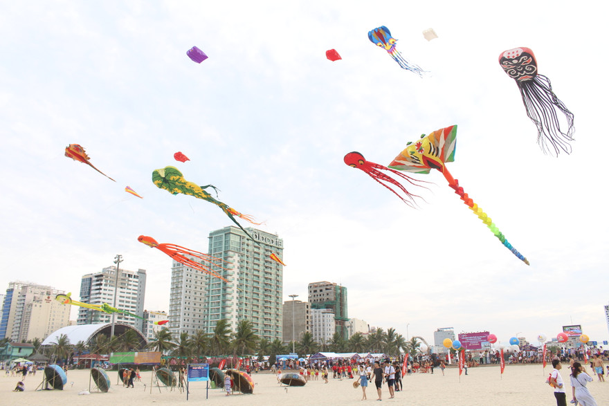 Sở Du lịch Đà Nẵng yêu cầu các doanh nghiệp kinh doanh lữ hành tạm dừng khai thác các tour du lịch đưa khách đi và đến từ các vùng có dịch tại Hàn Quốc