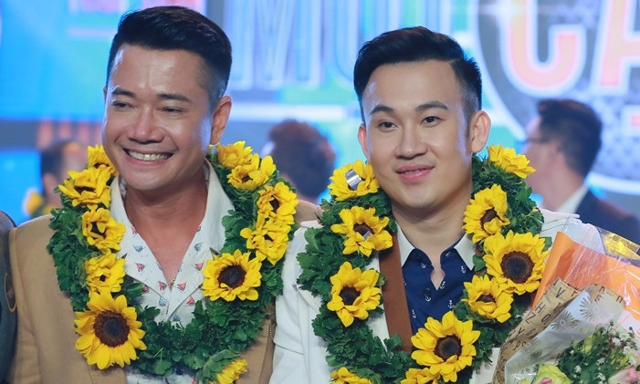 Tản Đà và huấn luyện viên Dương Triệu Vũ đăng quang 'Trời sinh một cặp'.