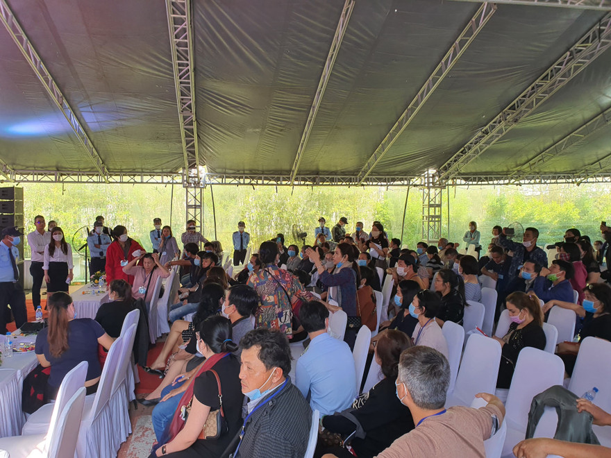 Khách hàng đòi quyền lợi tại dự án Đa Phước (TP Đà Nẵng). 