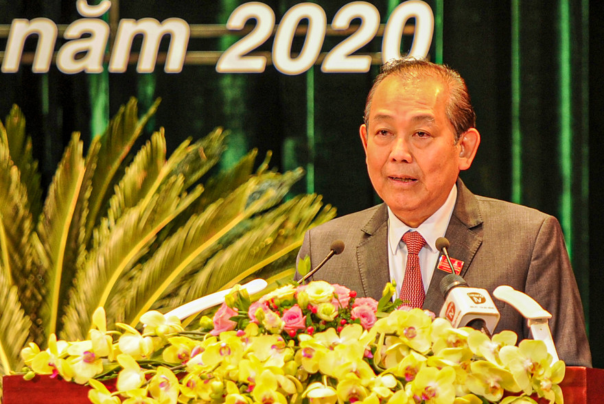 Phó thủ tướng Trương Hoà Bình phát biểu tại Đại hội Đảng bộ thành phố Đà Nẵng lần thứ XXII. 