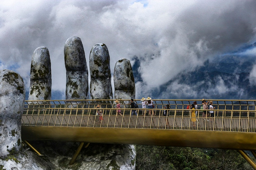 Cầu Vàng lọt top 5 giải thưởng đặc biệt của The Guide Awards 2018