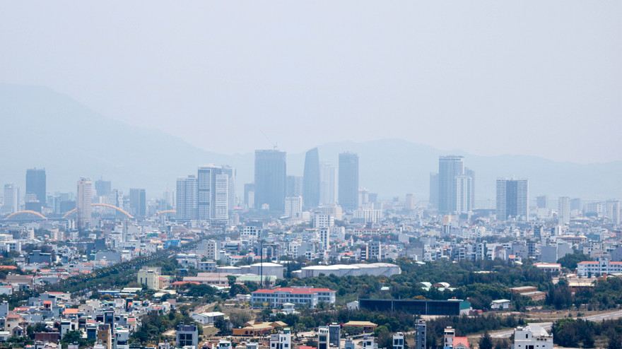 Trong nhiều năm qua, nhiều người dân, doanh nghiệp gặp khó khăn sau khi Thanh tra Chính phủ có kết luận yêu cầu Đà Nẵng xử lý đối với những trường hợp xác định thời hạn sử dụng đất không đúng quy định. Ảnh: Nguyễn Thành