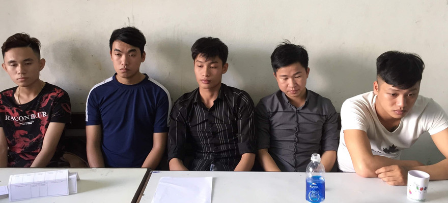 Nhóm thanh niên vùa bị công an bắt giữ