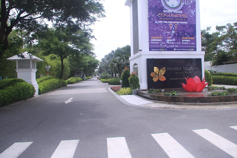 Sau nhiều lần người dân kiến nghị, lối đi cuối đường Hồ Xuân Hương (quận Ngũ Hành Sơn, thành phố Đà nẵng) sẽ được đầu tư trên 1,5 tỷ đồng để mở, trả lại lối đi cho người dân xuống bãi biển. Ảnh: Nguyễn Thành