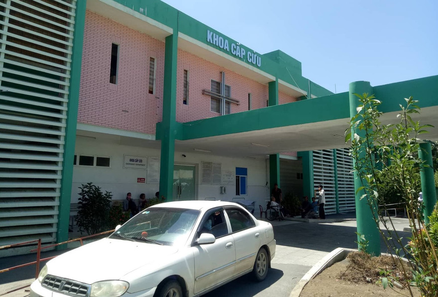 Hiện, cả hai vợ chồng anh Q, chị A đang được cấp cứu tại bệnh viện Đa khoa Quảng Nam