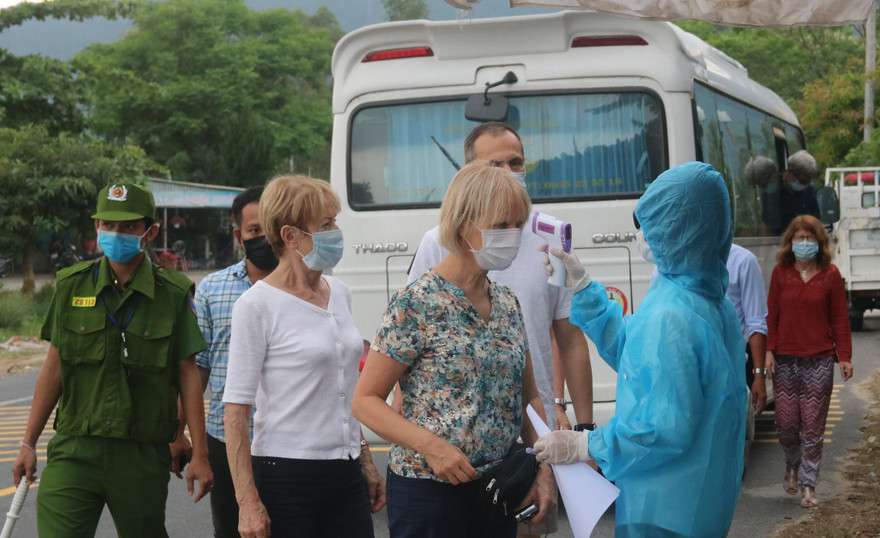 Đà Nẵng đang giám sát, theo dõi kỹ người ra vào TP để phòng chống lây lan COVID-19. Ảnh: Nguyễn Thành