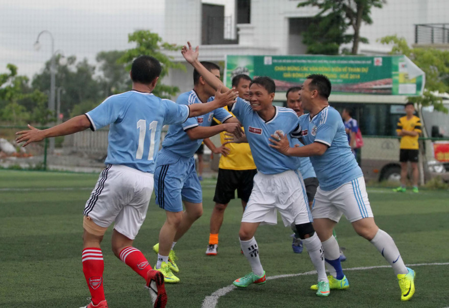 Giải bóng đá báo chí Miền trung thường niên tổ chức là sân chơi thiết thực cho những người làm báo. 