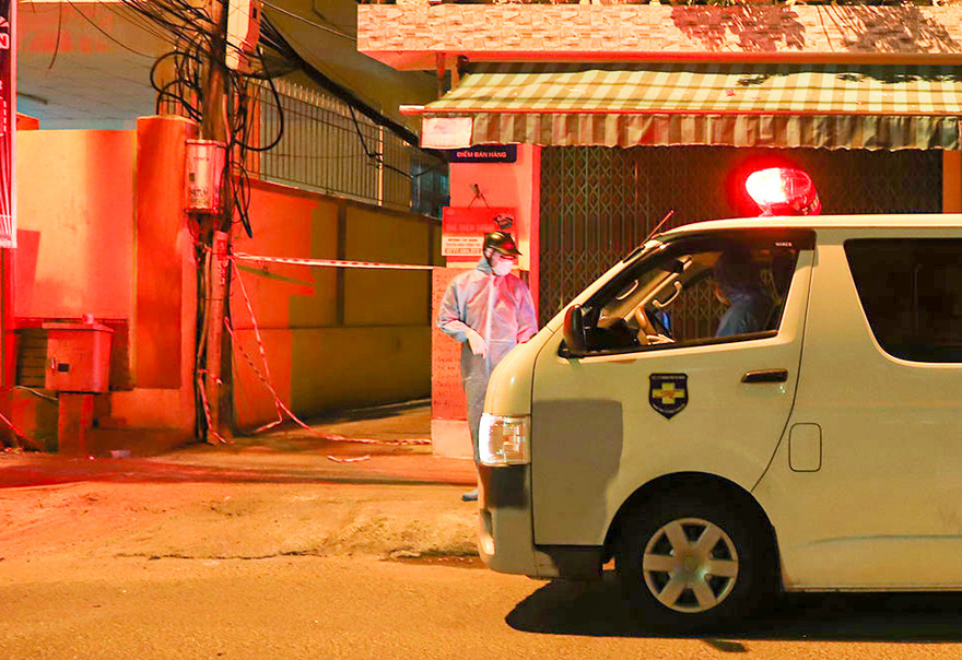 Khu vực K160 Trần Cao Vân nơi 3 bệnh nhân mắc COVID-19 cùng một gia đình, nhà có đám tang đã được cách ly, phong toả. Ảnh: Nguyễn Thành