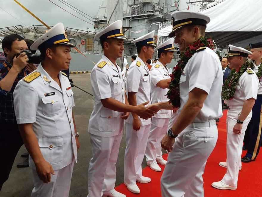 Lễ đón tiếp Thủy thủ đoàn nhóm tàu sân bay USS Theodore Roosevelt (CVN-71)