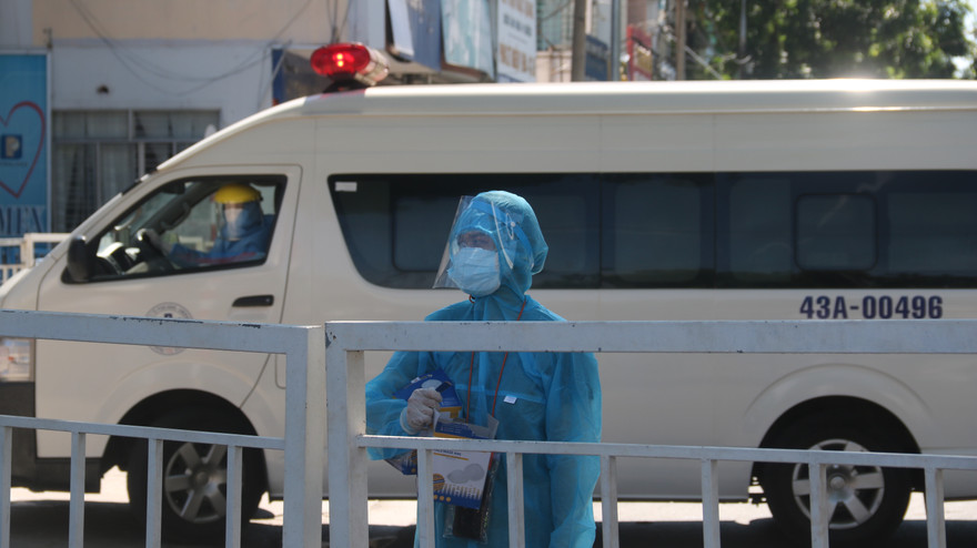 Đà Nẵng khẩn trương dập dịch COVID-19. Ảnh: Nguyễn Thành