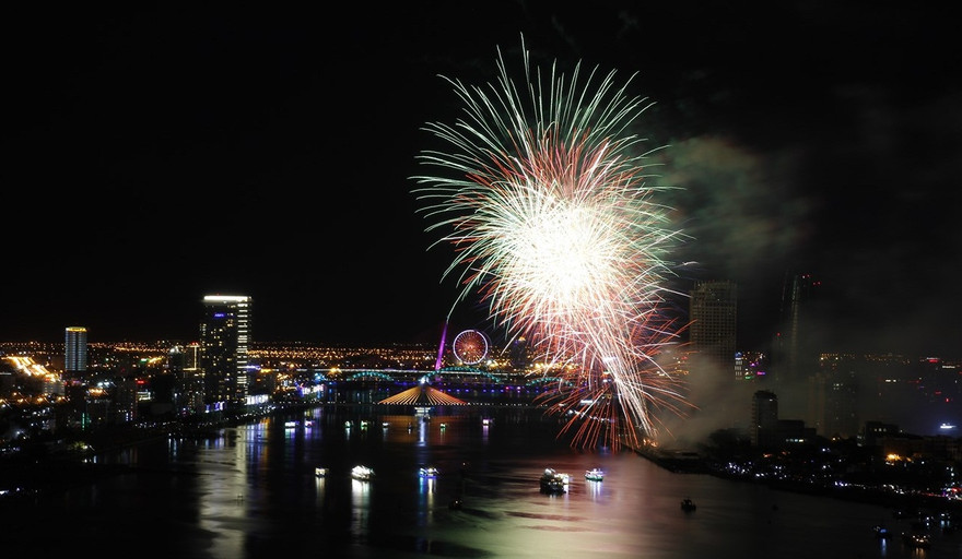 Lễ hội pháo hoa Đà Nẵng 2018. 
