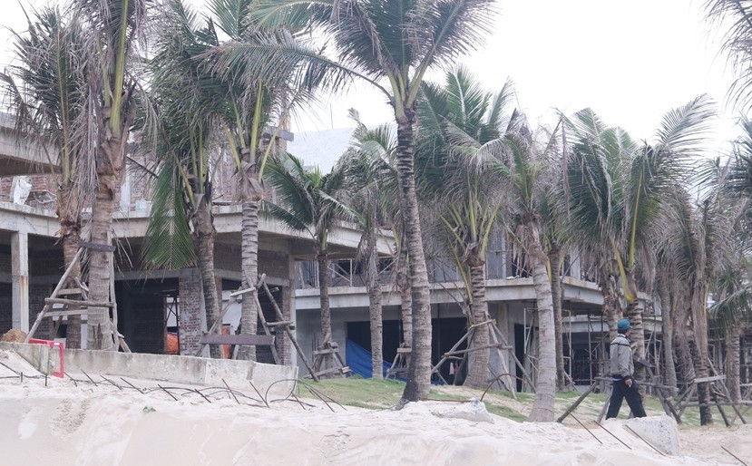 Bên trong 33 biệt thự sai phép, không phép ven biển Đà Nẵng