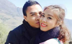 Chuyện tình MC Hoàng Linh: 10 năm trước còn đi dự đám cưới của nhau