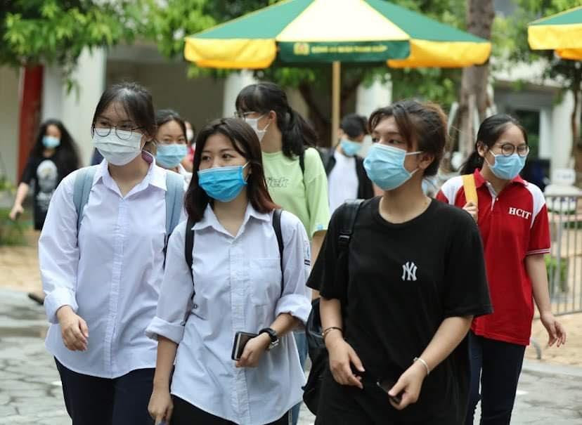 Điểm sàn vào đại học Luật Hà Nội là 18, điểm chuẩn ngành cao nhất có lấy 29 điểm?