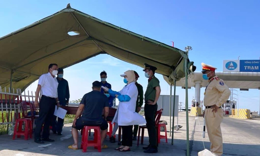 Quảng Nam yêu cầu người về từ TP. Hồ Chí Minh phải cách ly y tế 21 ngày.