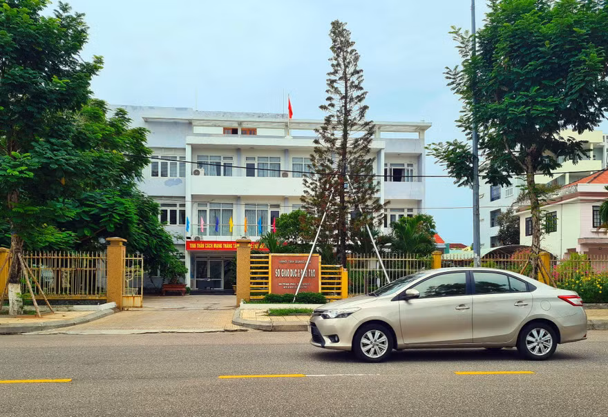 Sở Giáo dục & Đào tạo tỉnh Quảng Nam.