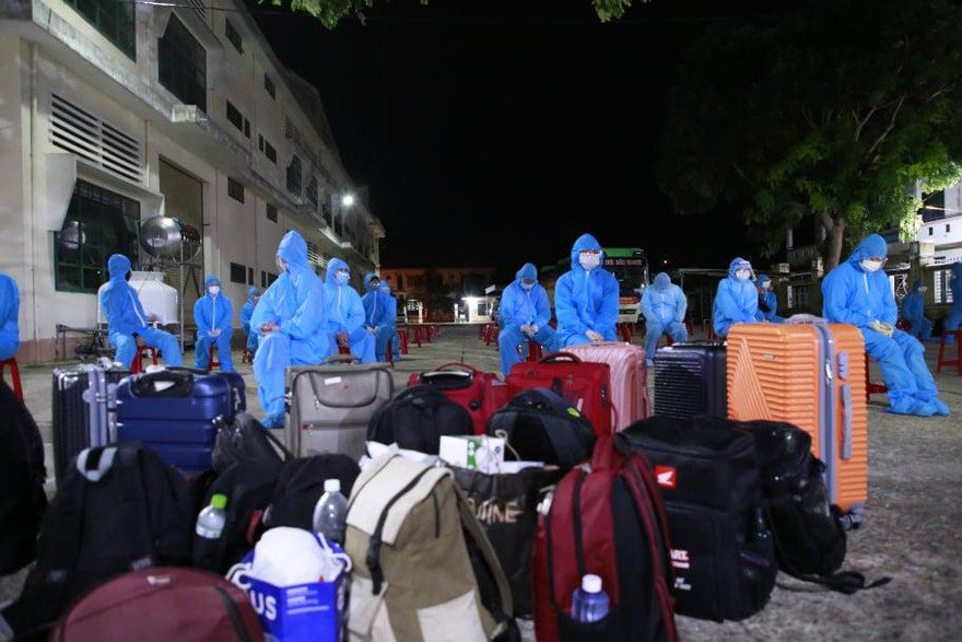 77 công dân Quảng Nam đầu tiên trở về từ TP. Hồ Chí Minh.