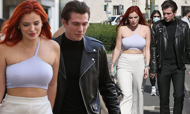 Bella Thorne diện mốt không nội y táo bạo