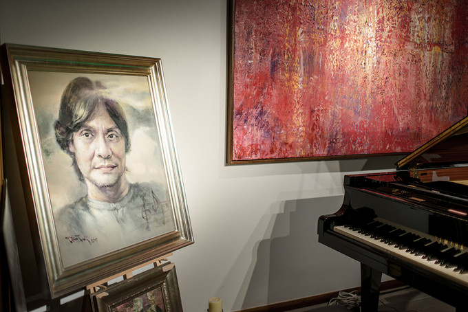 Nghệ sĩ Ưu tú Quang Lý qua đời sáng 1/12/2016 tại nhà riêng ở TP HCM vì nhồi máu cơ tim. Giọng ca sinh năm 1949 có 40 năm ca hát và trung thành với phong cách trữ tình. Giọng hát trầm ấm của ông đã đưa nhiều nhạc phẩm như Thuyền và biển, Thơ tình cuối mùa