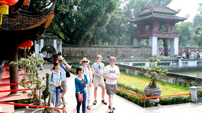 Từ năm 2017 bắt đầu tăng phí kinh doanh du lịch