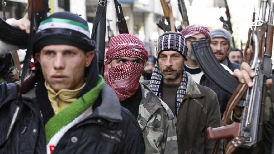 Các tay súng của lực lượng Quân đội Syria Tự do. Ảnh: AP