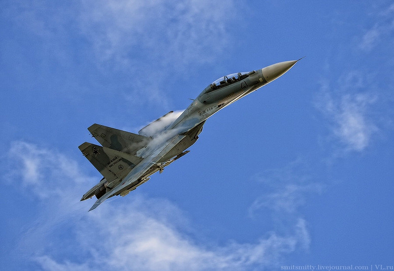 Chiến đấu cơ Su-30M2 hoàn hảo từng chi tiết