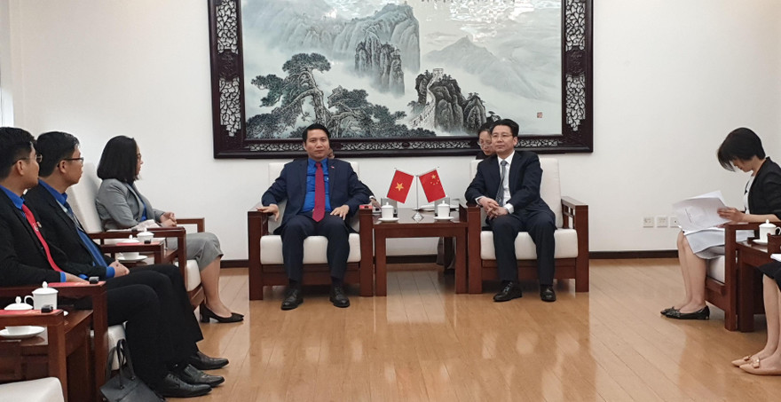 Chia sẻ những vấn đề chung tuổi trẻ hai nước cùng quan tâm