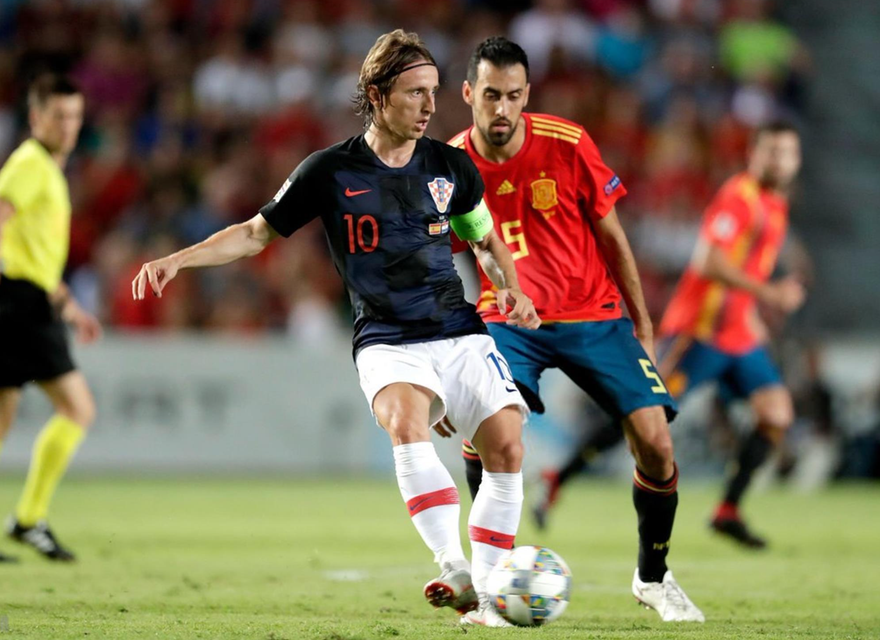 Luka Modric là đầu tàu đưa Croatia tiến lên 