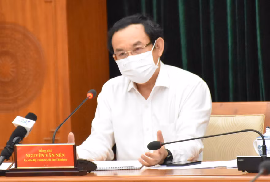 Bí thư Thành ủy Nguyễn Văn Nên tại điểm cầu Thành ủy TPHCM