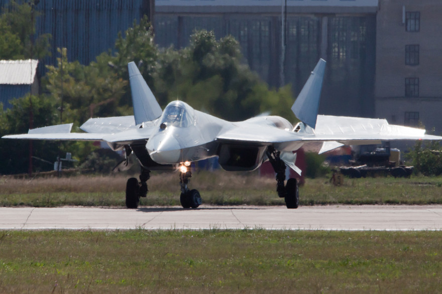 Chiến đấu cơ thế hệ năm T-50