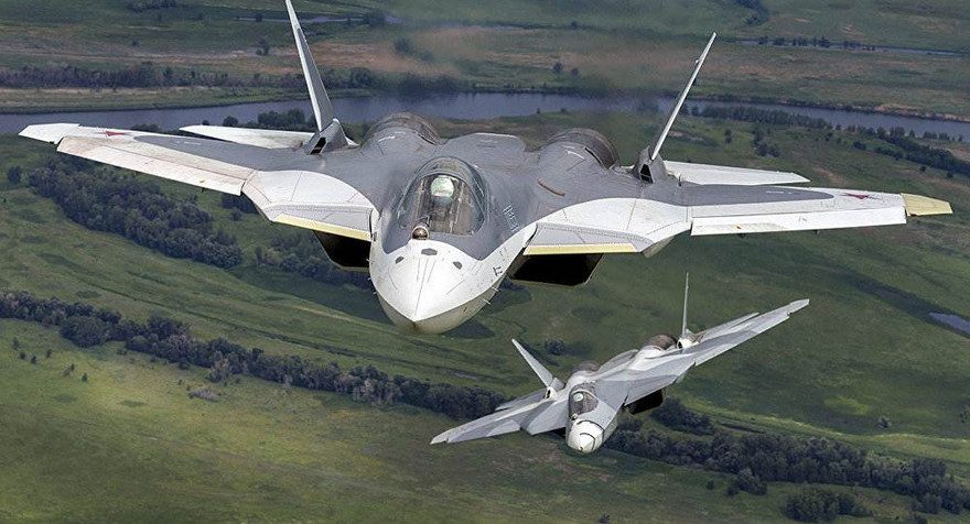 Tiêm kích Su-57 Nga lần đầu xuất hiện trên Quảng trường Đỏ