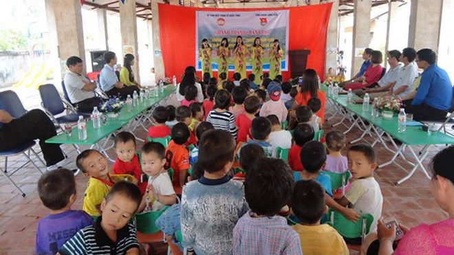 Toàn cảnh Lễ khánh thành “Trường đẹp cho em” tại thôn Khe Pùng, xã Đình Lập huyện Đình Lập