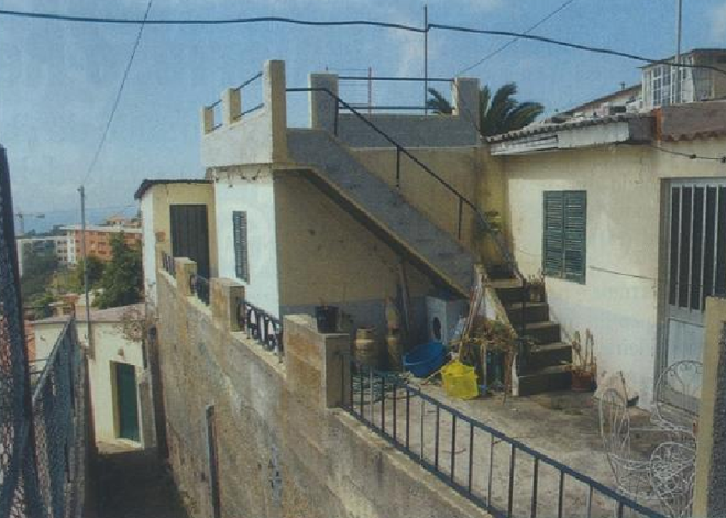 Căn nhà chứng kiến một thời khó khăn của C.Ronaldo đã bị phá bỏ