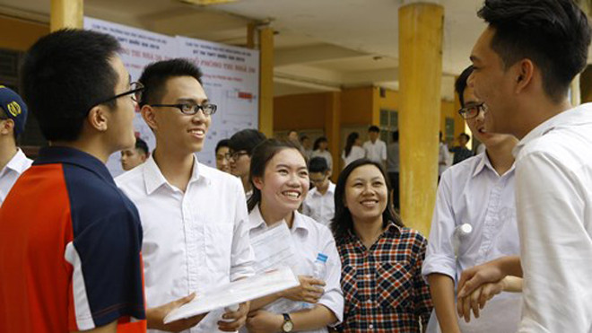 Những thí sinh đầu tiên trúng tuyển ĐH Ngoại thương, HV Bưu chính Viễn thông