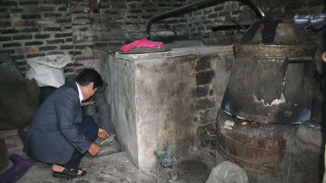 Về thủ phủ rượu nấu thủ công giữa 'tâm bão' methanol