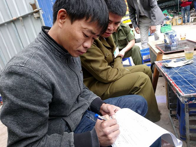 Cấp dưới làm ngơ, dung túng cho 'Đại siêu thị' đồ cũ, Chủ tịch Hà Nội vào cuộc