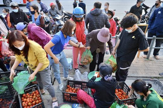 Bộ Nông nghiệp chỉ đạo tiêu thụ nông sản khi nhiều nơi phong tỏa vì dịch COVID-19